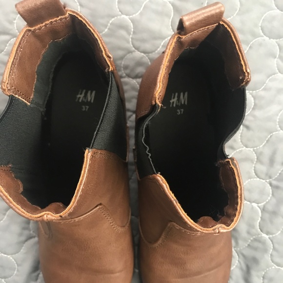 H&M Booties - Picture 2 of 4